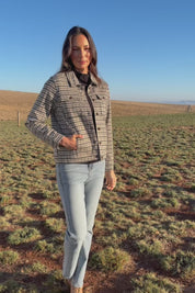 The Heritage Check Jacket – Tanblack