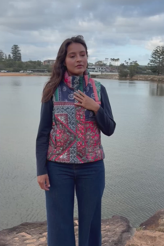 Puffer Reversible Vest – Paisley