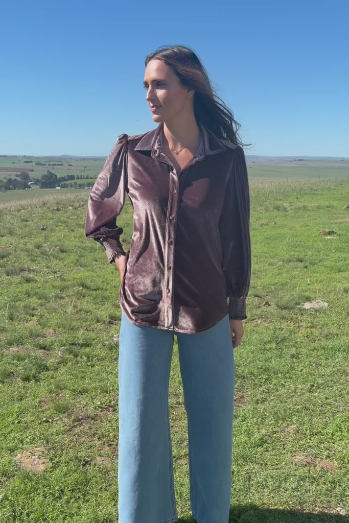 Love By Candlelight Velvet Shirt – Mocha