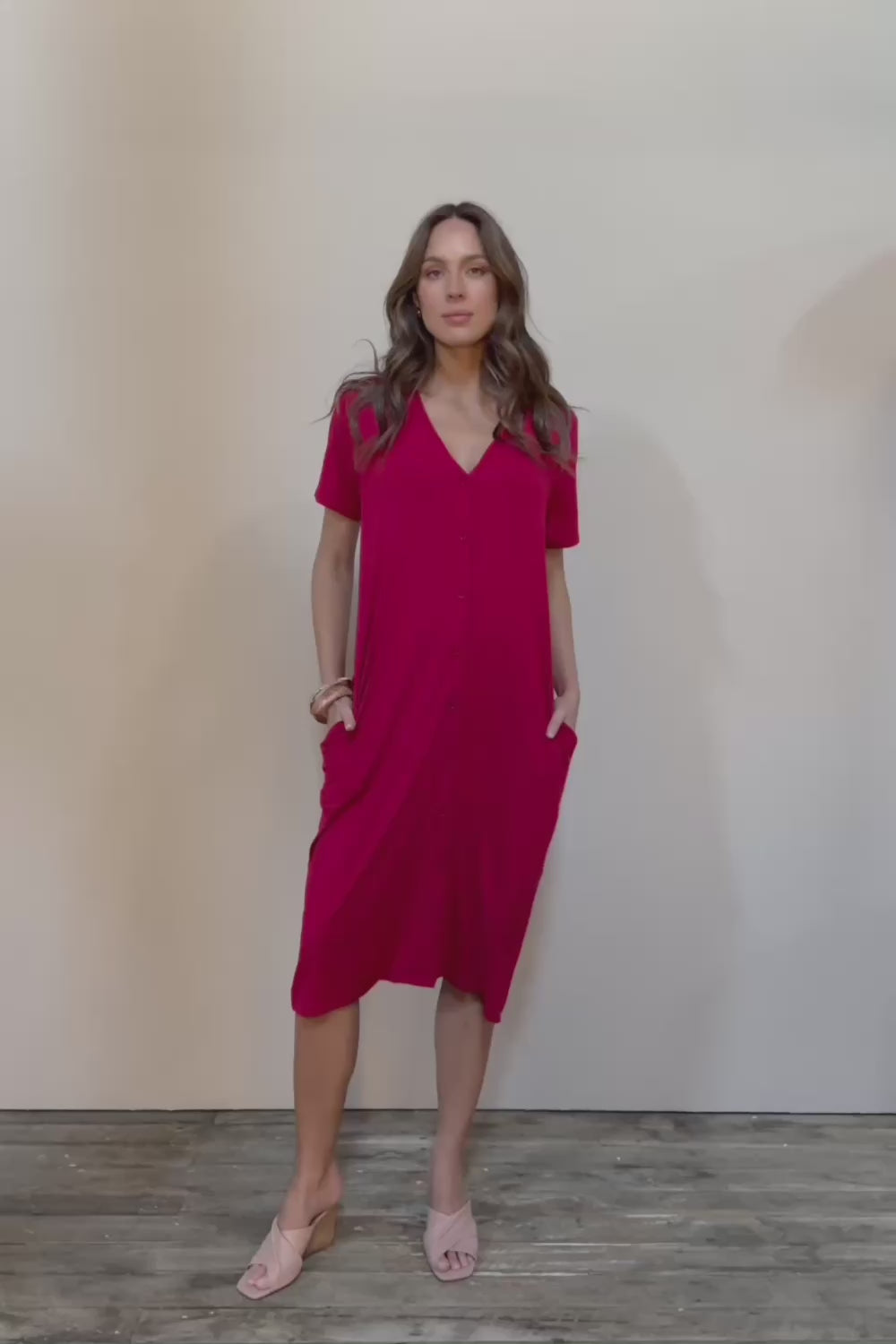 The Pack & Go Luxe Bamboo Button Up Dress with Pockets - Cherryred