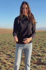 The Super Soft Knit Skivvy – Black