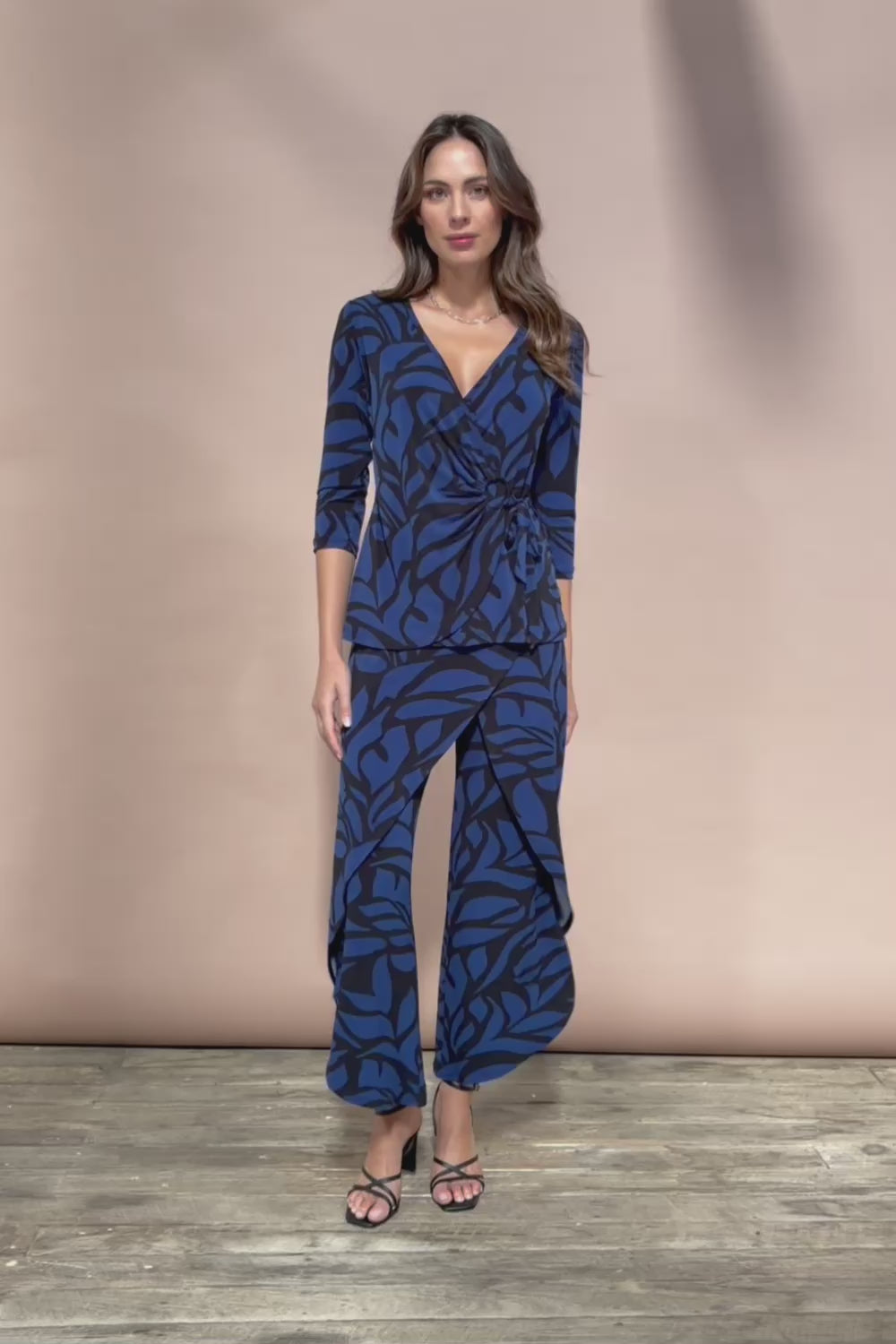 The Printed Side Ring Detail Blouse - Bluevines