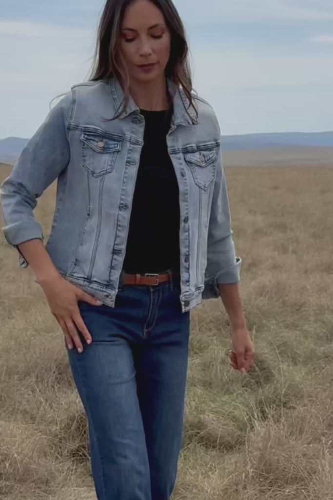 The Denim Jacket - Lightdenim