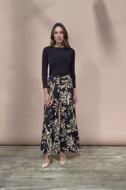 The Printed Flowy Panel Pull On Pant - Blackfleur