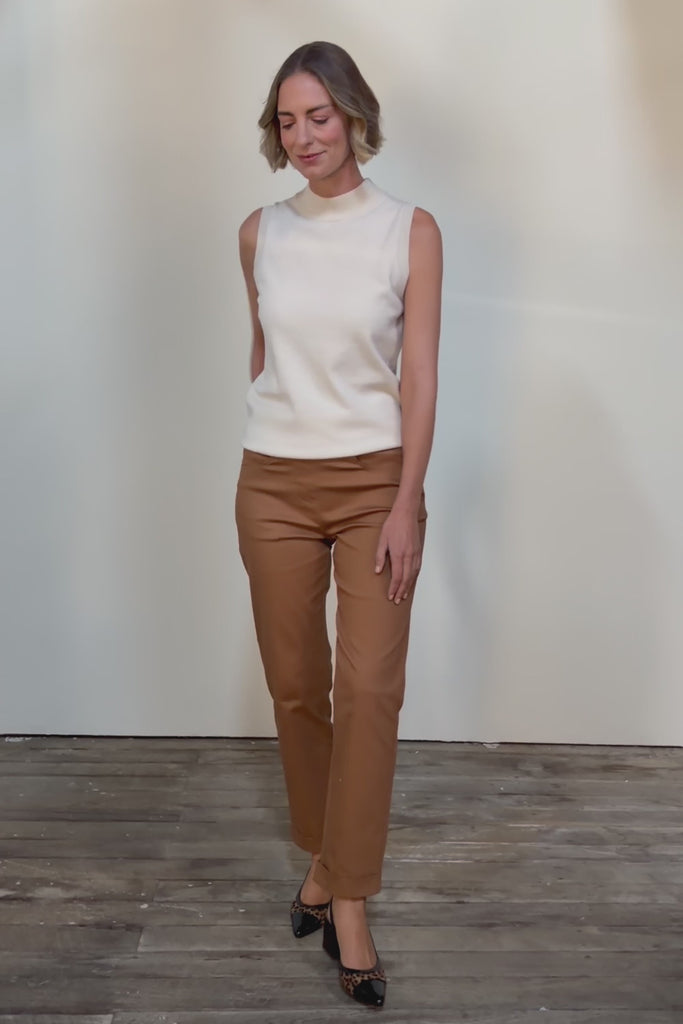 The Teachers Cotton Pant With Pockets – Rust