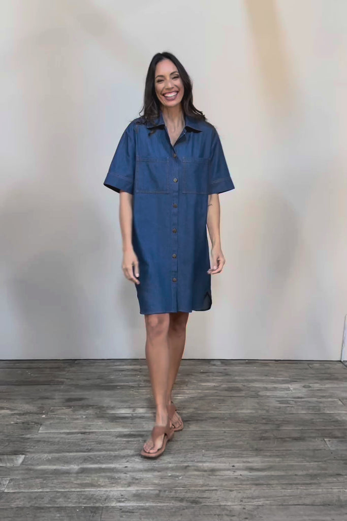 The S/S Chambray Shacket Dress With Pockets - Denim