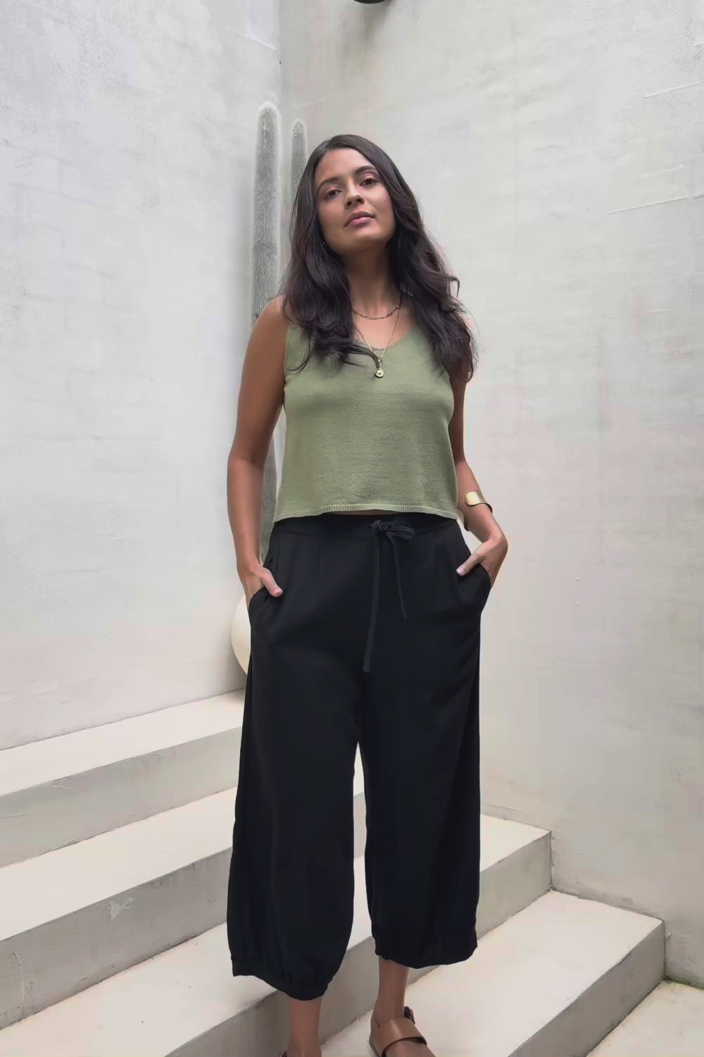 Summer Daze Linen Blend Pull On 3/4 Pant - Black