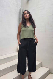Summer Daze Linen Blend Pull On 3/4 Pant - Black