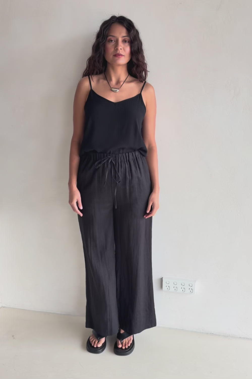 Linen Drawstring Pant - Black