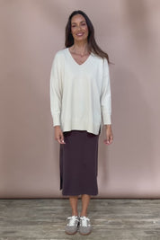 The Travel Anti Pilling V Neck Jumper – Snow