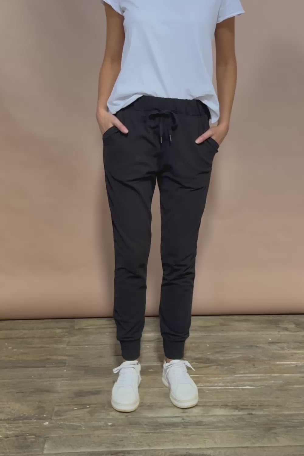 Elements Lazy Days Pant - Black