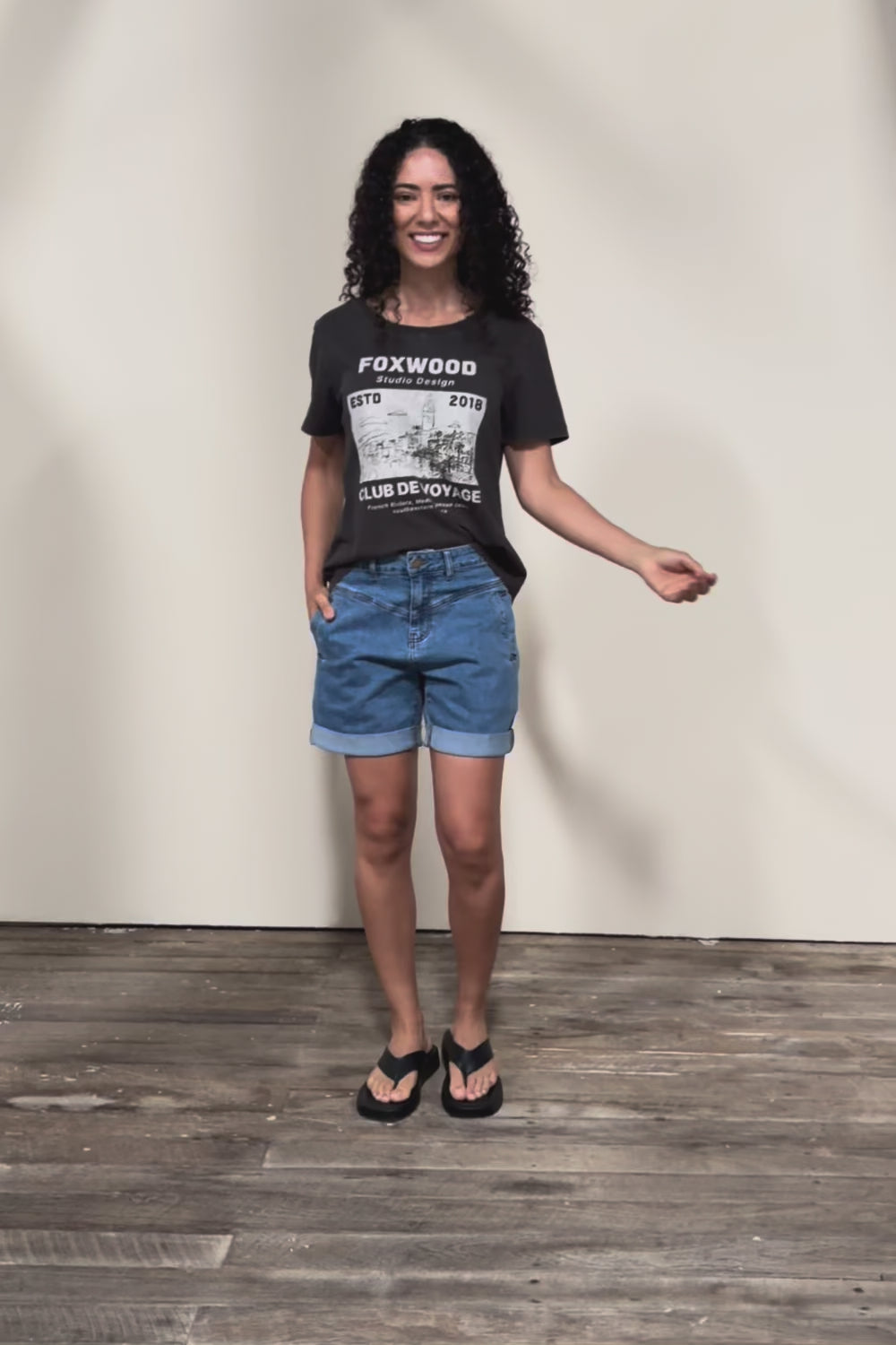 Elements Devi Denim Shorts - Midblue