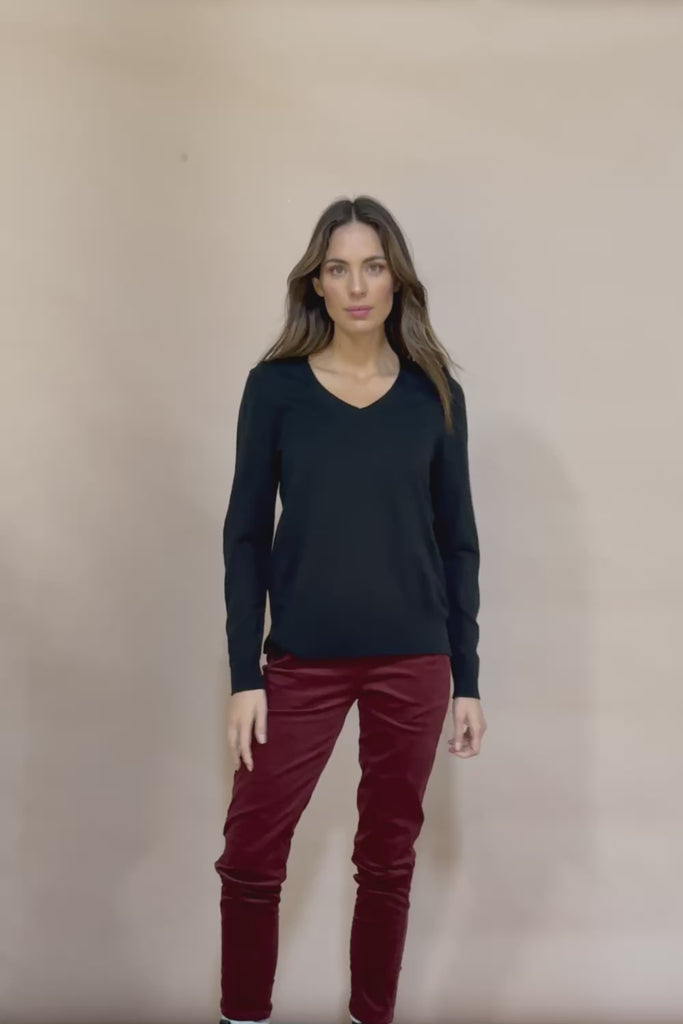 The Keepers Soft V Neck Jumper - Black