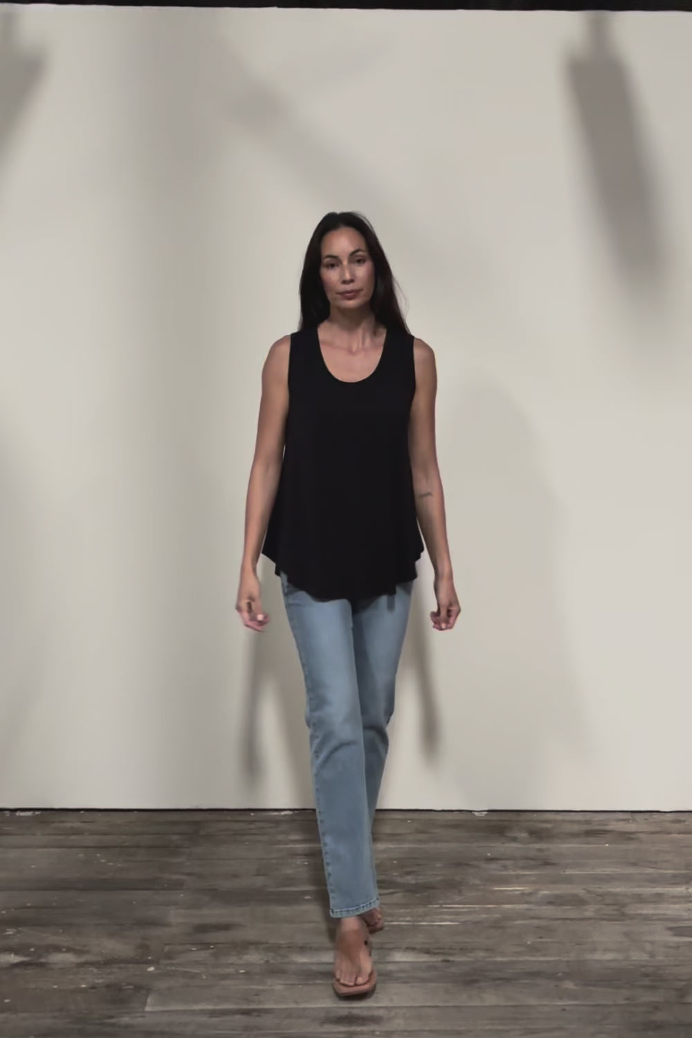 The Essential Swing Tank – Black
