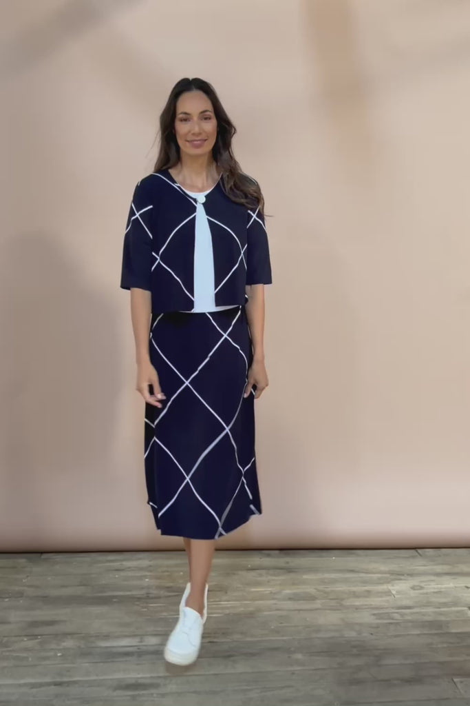 The Easy Wear Printed Shrug - Navywhite