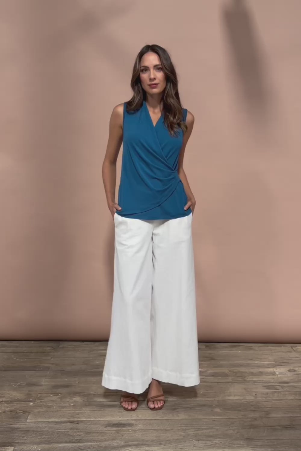 The Sleeveless Crossover Top - Tealblue