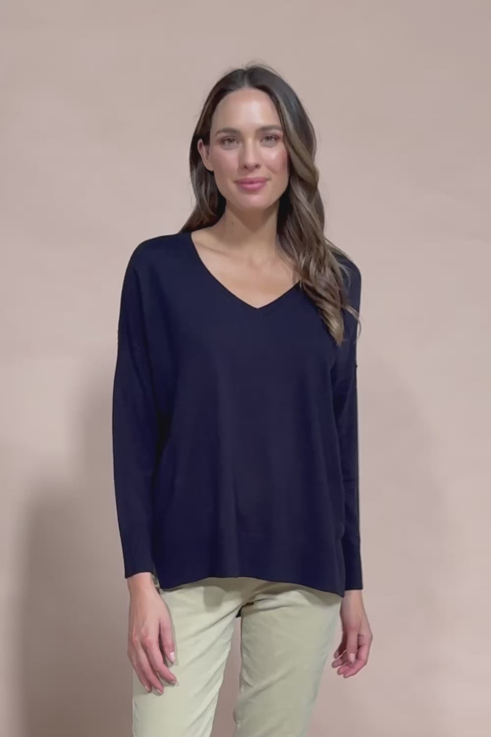 The High Low V Neck Jumper - Navy