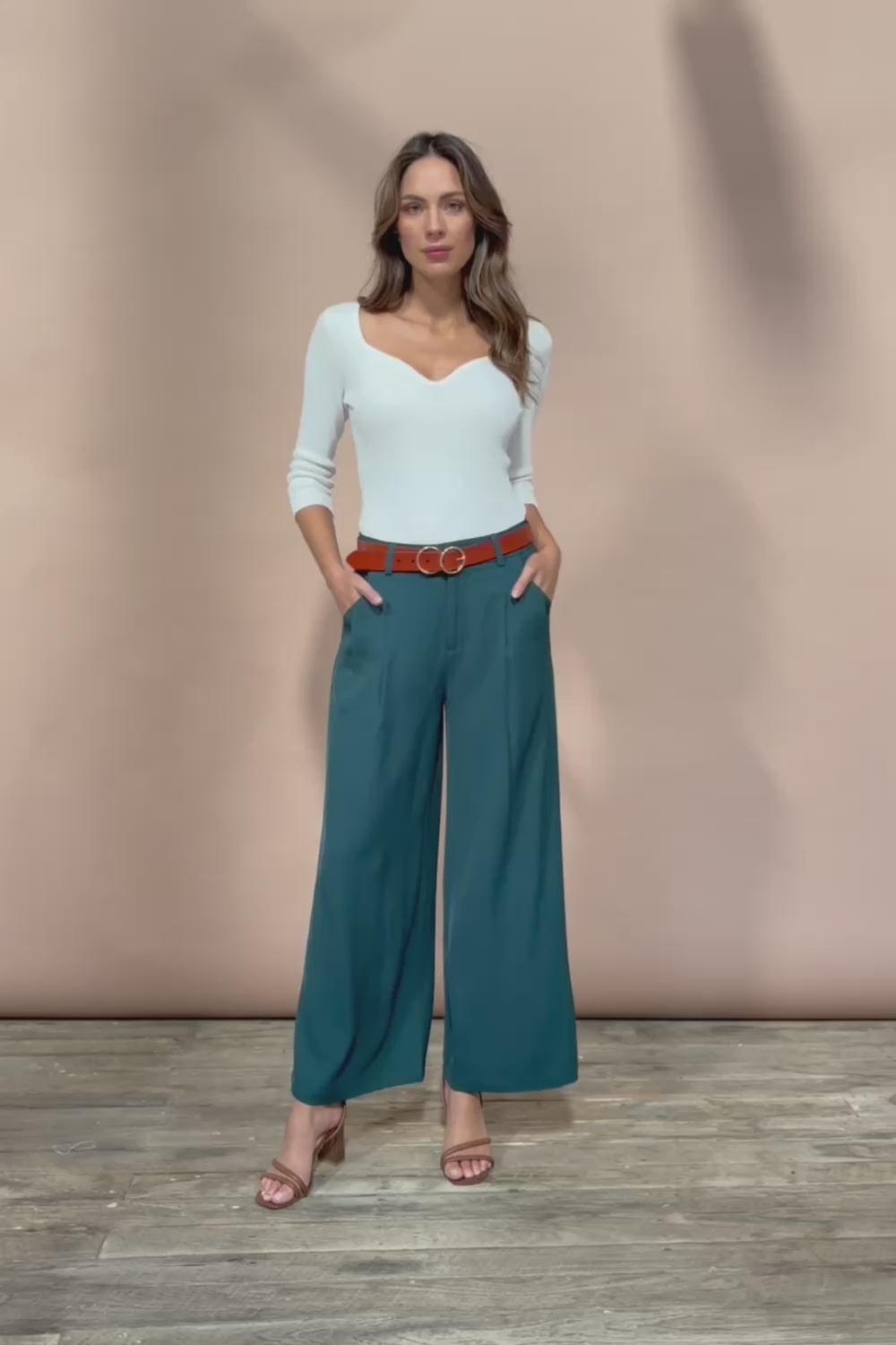 The Rib Knit Sweetheart Neck Top - Snow